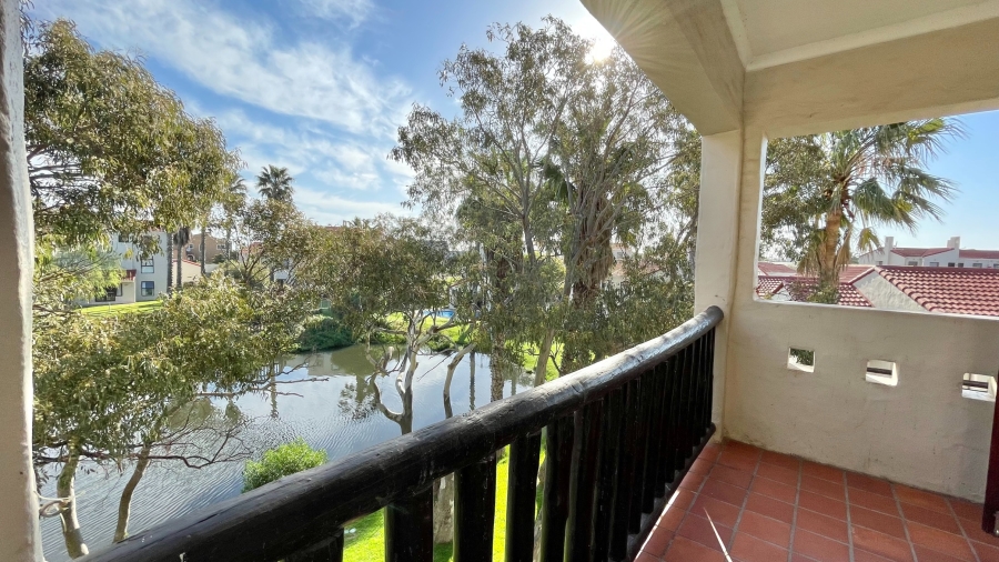 2 Bedroom Property for Sale in Greenways Golf Estate Western Cape
